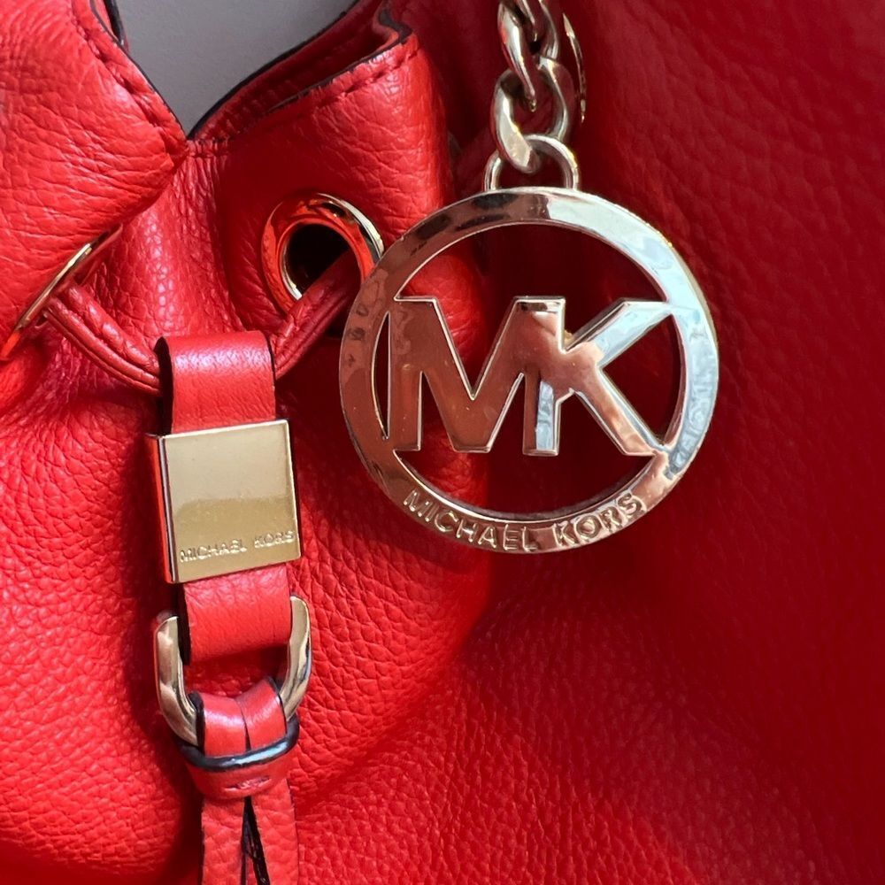 Michael Kors orange leather shoulder Bag - Picture 2 of 9
